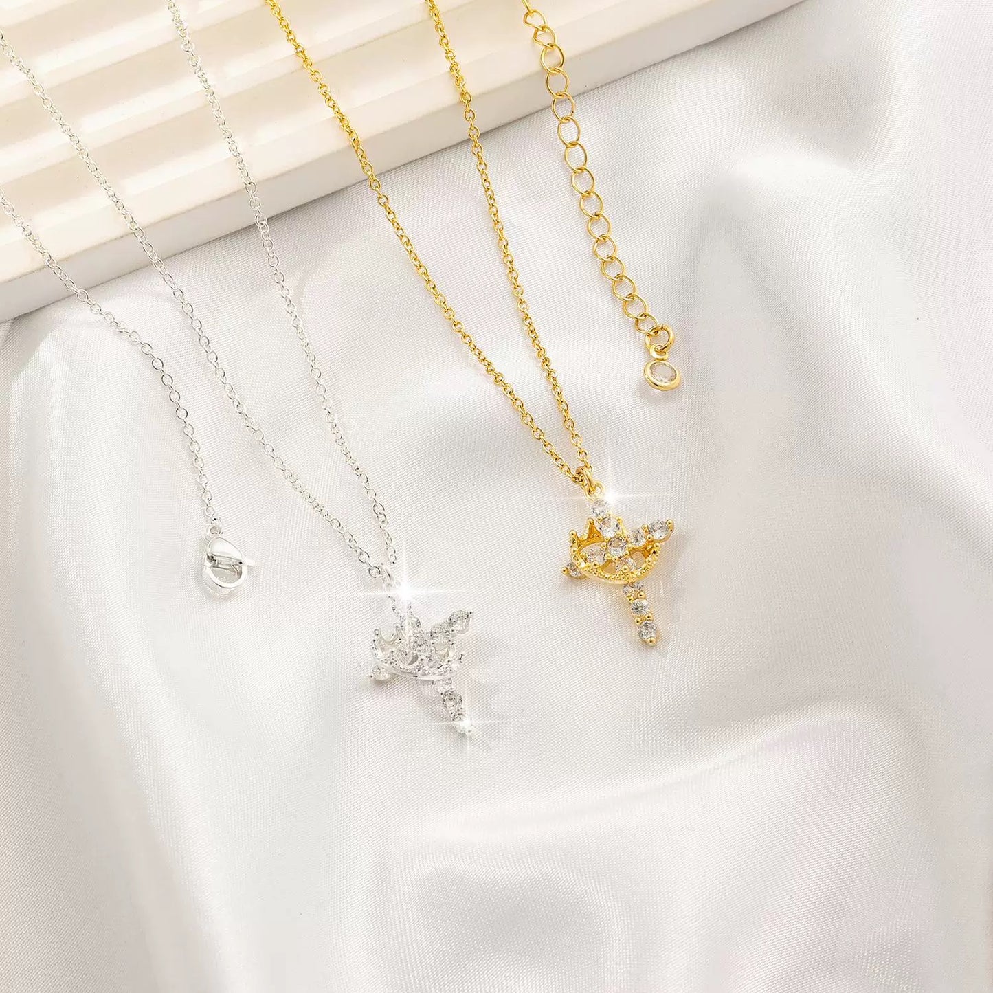 Graceful Faith Halskette - 14K VERGOLDET