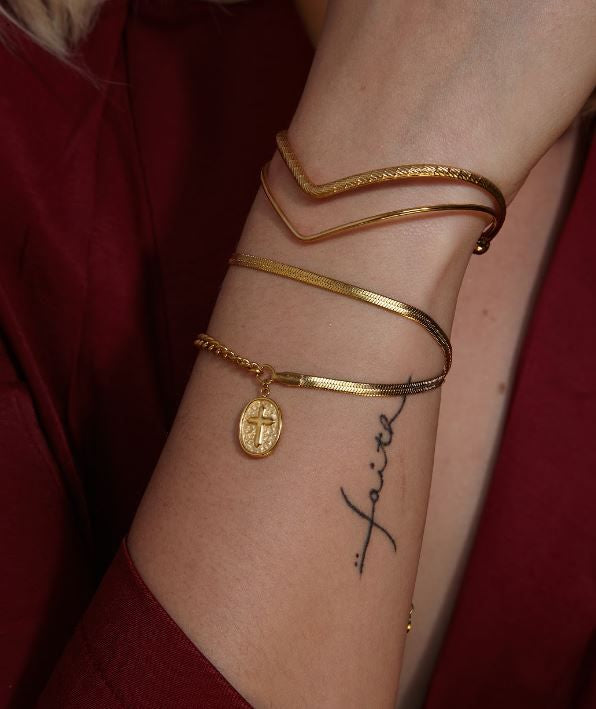 Kreuz Armband Double Layer look – 14K Goldplattierung